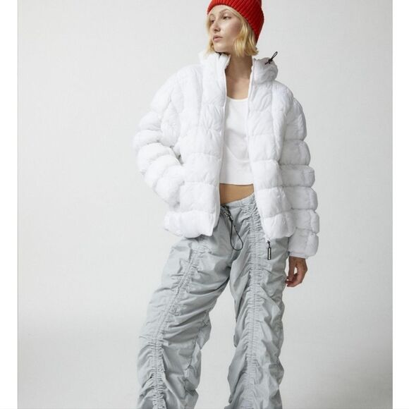 Urban Outfitters iets frans Ruched Puffer Jacket white  size S - Picture 1 of 6